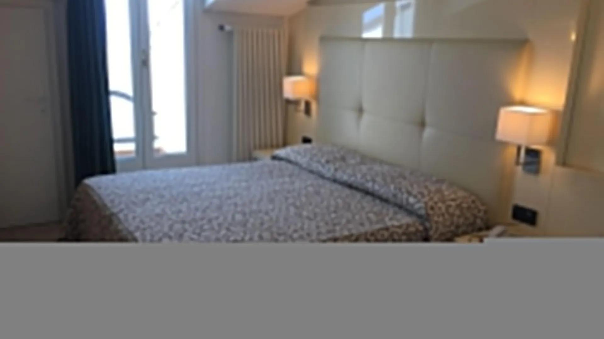 Hotel Europa Desenzano del Garda 3*,  Italy