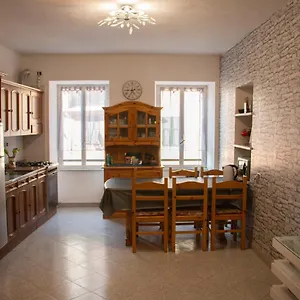 Vintage Apartment