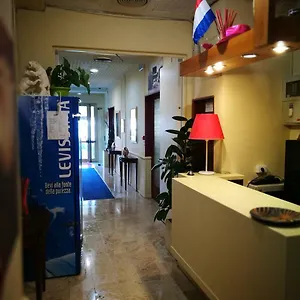Отель Riviera Римини