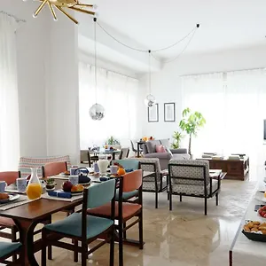 Questa Casa Non E'un 3* Palermo