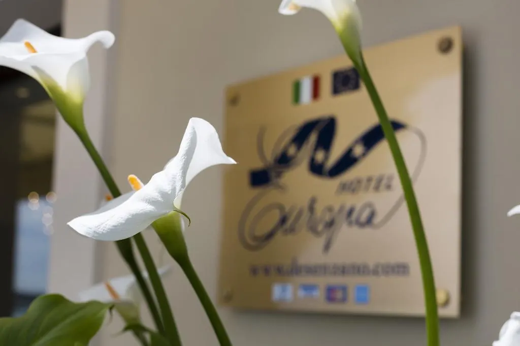 Hotel Europa Desenzano del Garda 3*,